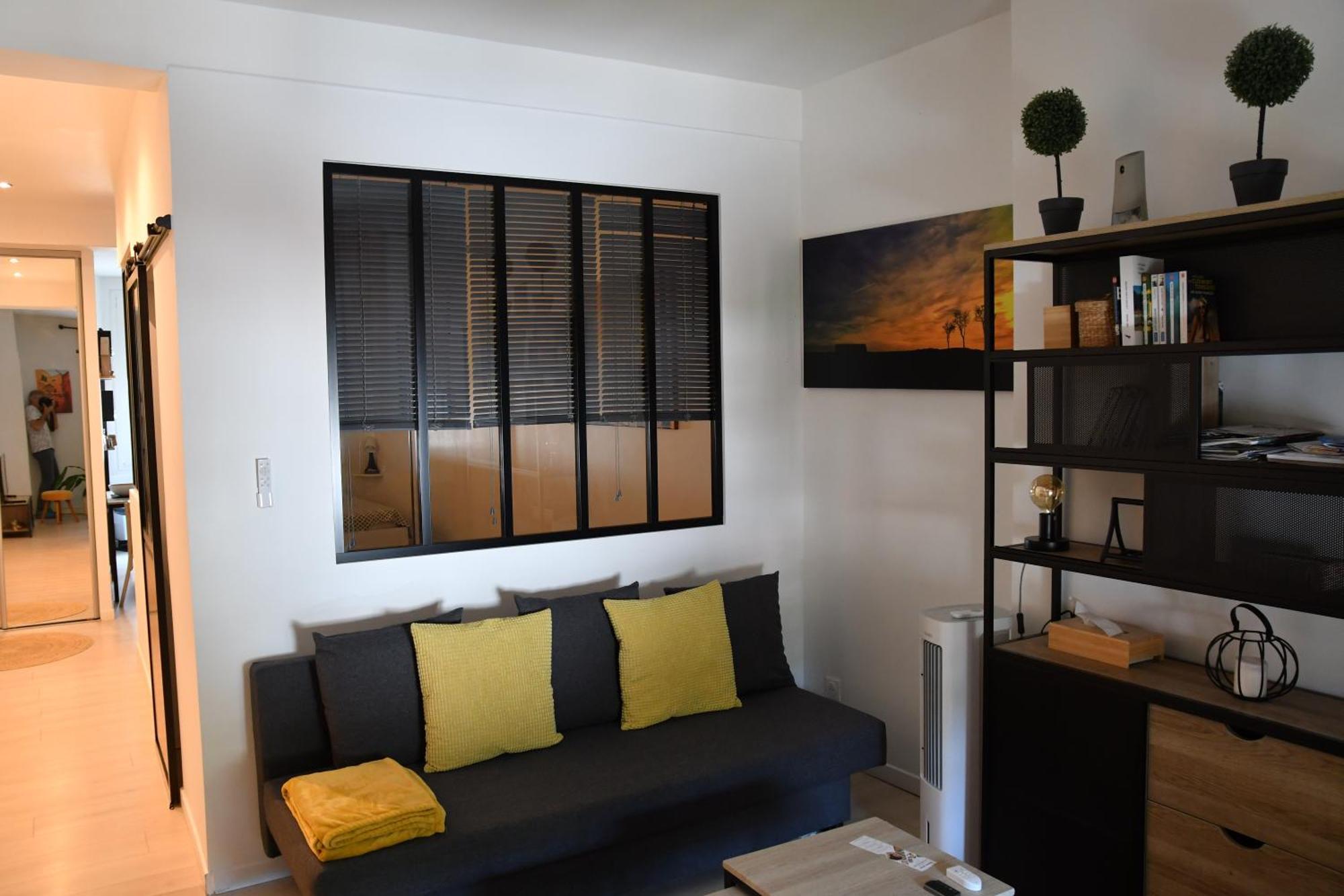 Le Yellow Corner Voironnais Apartment *